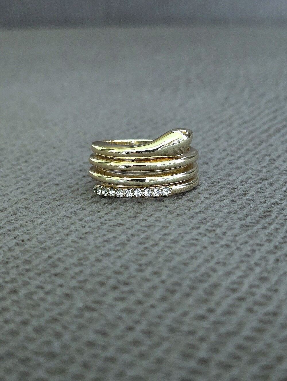 Gold💛 Coiled Serpent🐍 Ring💍 - NWOT